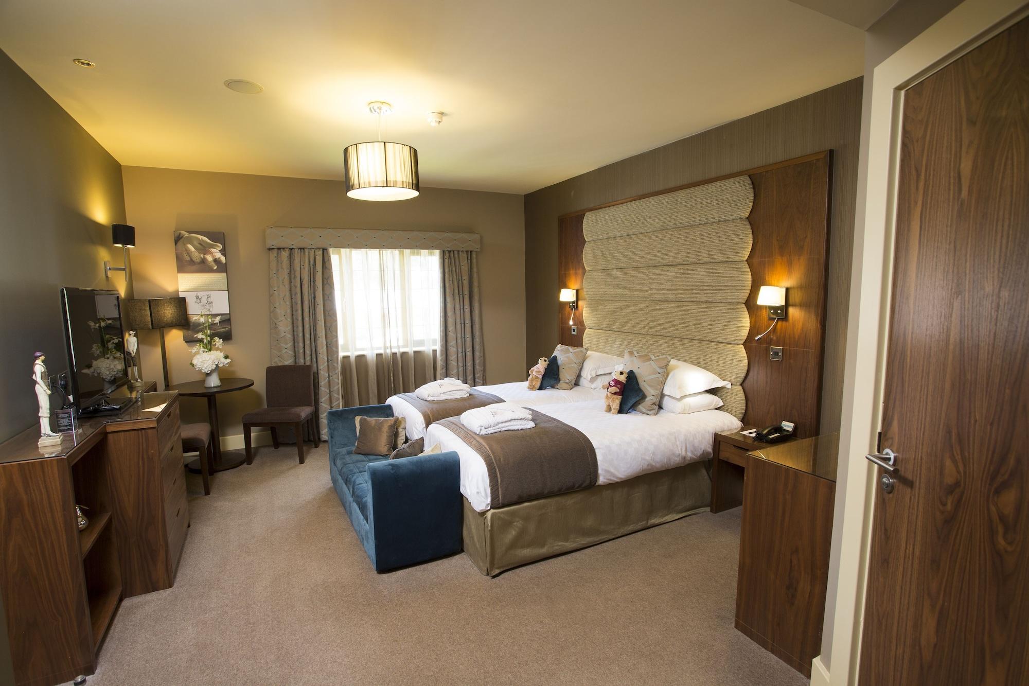 The Mere Golf Resort & Spa Exterior foto