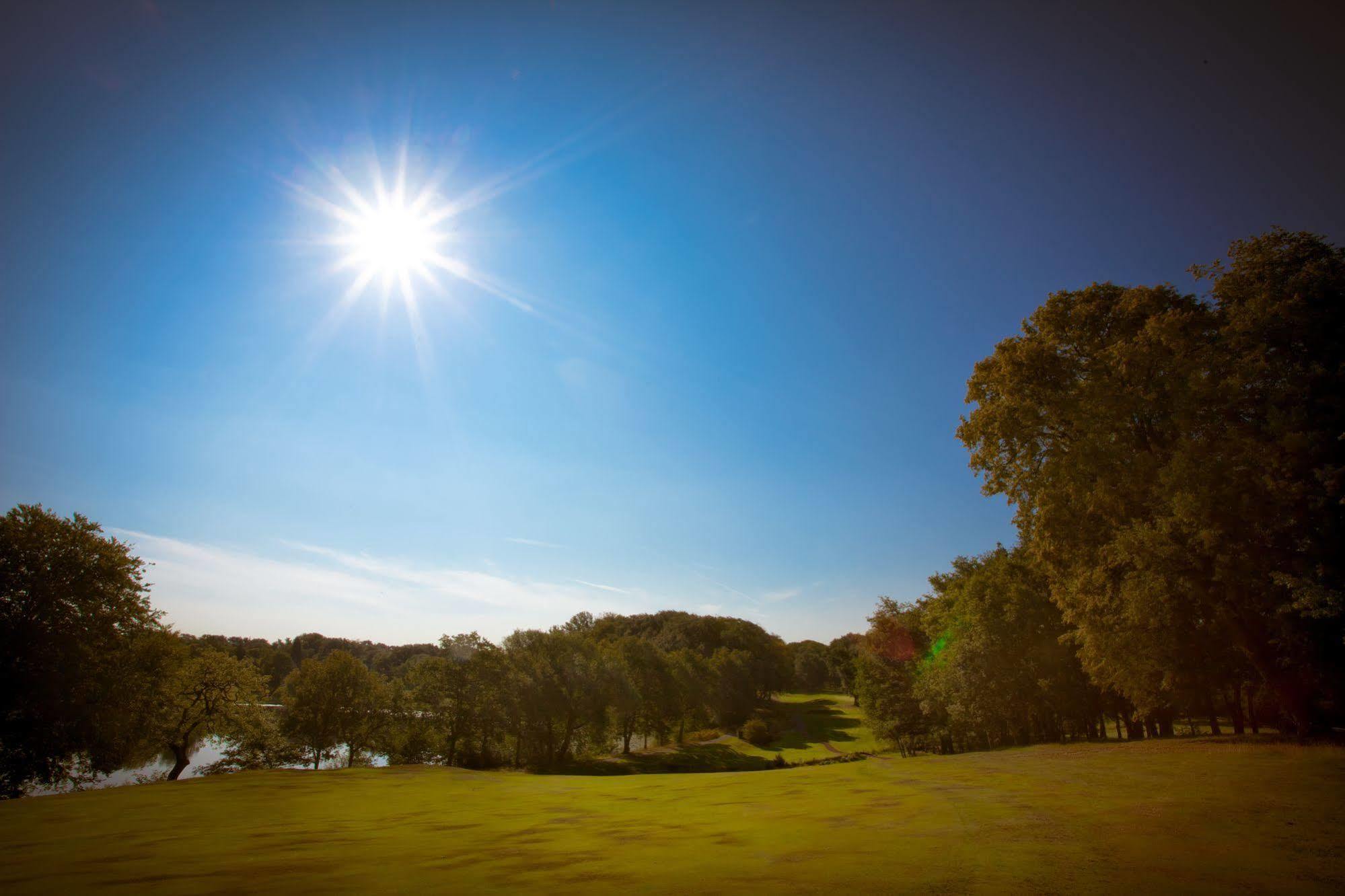 The Mere Golf Resort & Spa Exterior foto